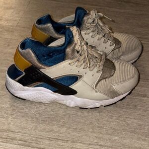 Multicolor Huaraches